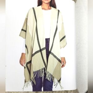 NWT Three Dots Cashmere Beige and White Blend Wrap